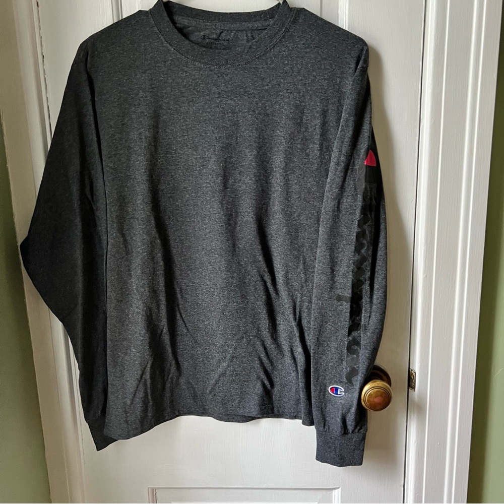 Mens Long Sleeve Champion Grey Tee can fit a Youth XL/Mens Small
